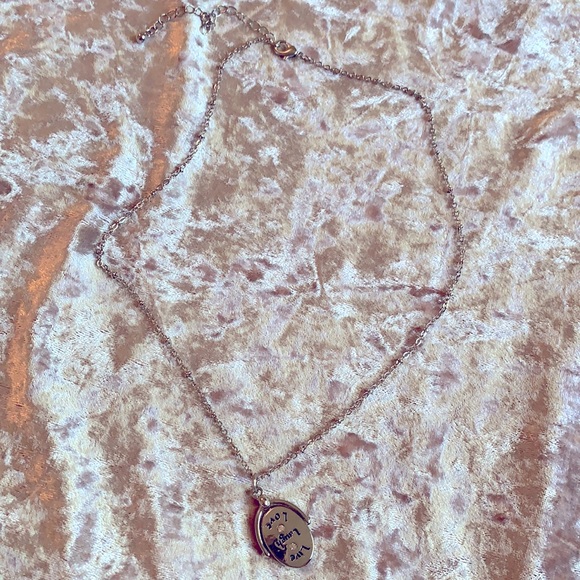 NEW 💗 Gorgeous Fidget / Spinning Necklace - Picture 6 of 8